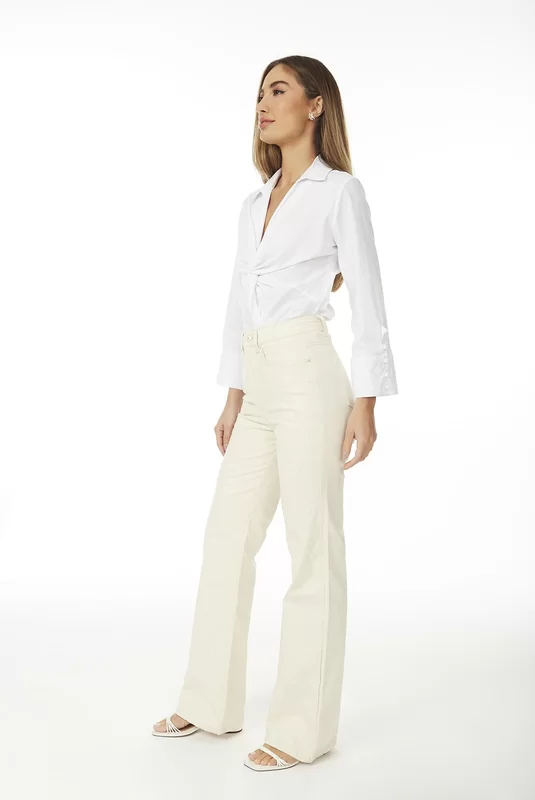 dz20533-calca-jeans-feminina-wide-leg-com-puidos-na-parte-frontal-denim-zero-lado (1)
